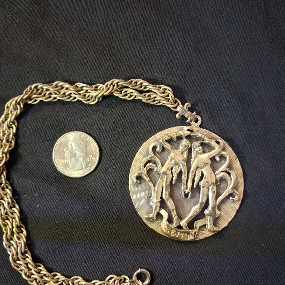 Gemini Necklace - Picture 1 of 3